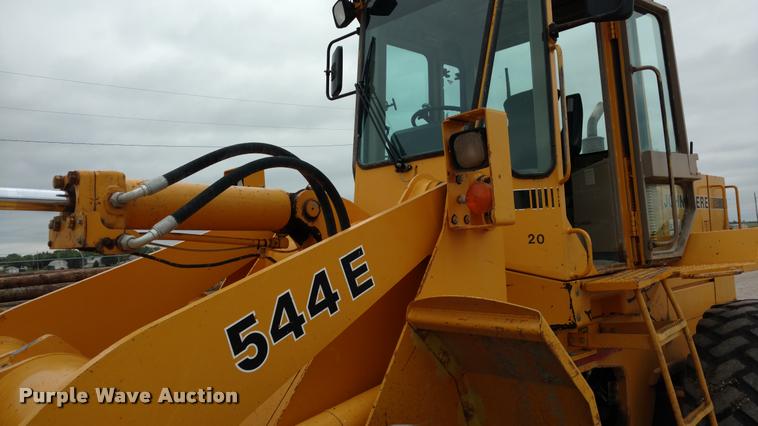 image for item DB0963 1989 John Deere 544E wheel loader