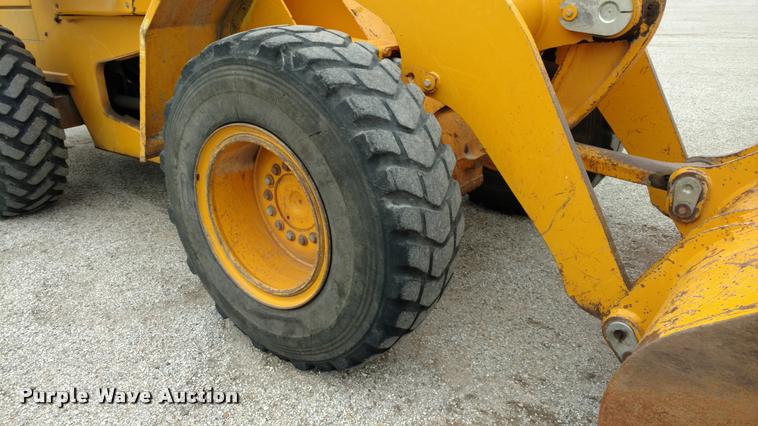 image for item DB0963 1989 John Deere 544E wheel loader