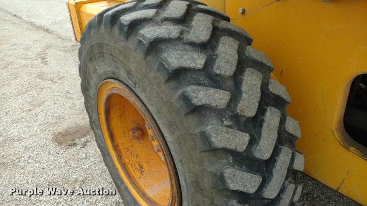 image for item DB0963 1989 John Deere 544E wheel loader