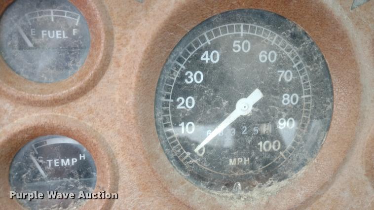 image for item DB0964 1979 Ford 800 truck cab and chassis