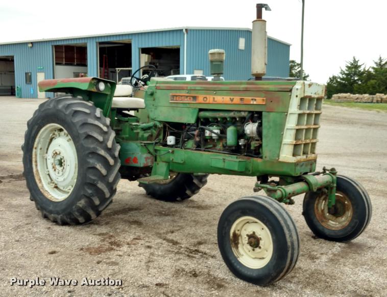 image for item DB0966 Oliver 1650 tractor