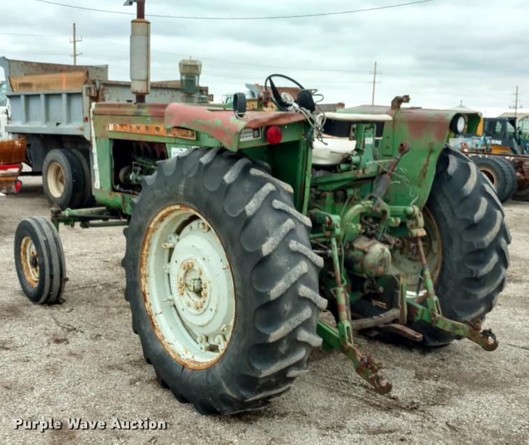 image for item DB0966 Oliver 1650 tractor
