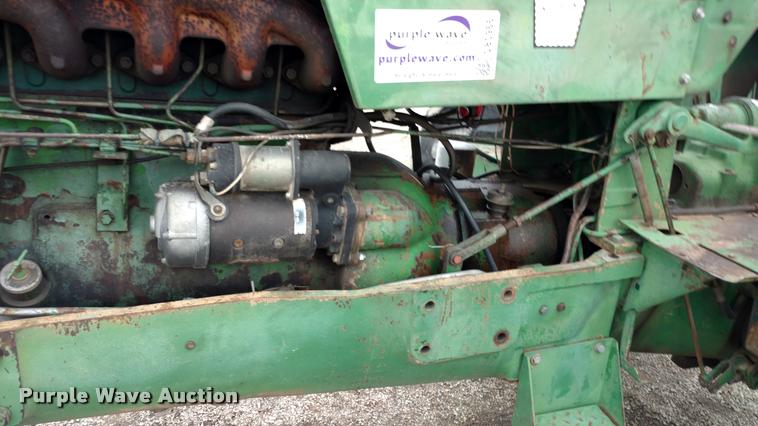 image for item DB0966 Oliver 1650 tractor