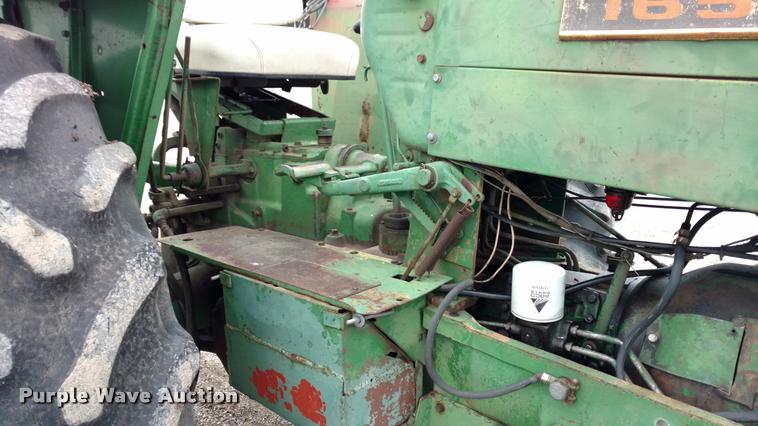 image for item DB0966 Oliver 1650 tractor