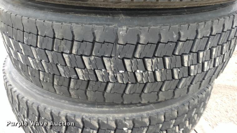 image for item DB0967 (4) Michelin 315/80R22.5 tires