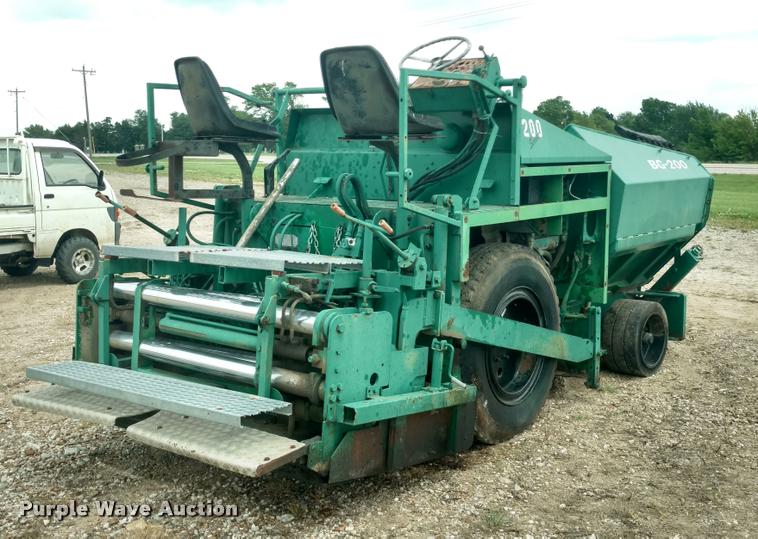 image for item DB0975 Barber Greene BG200 paver