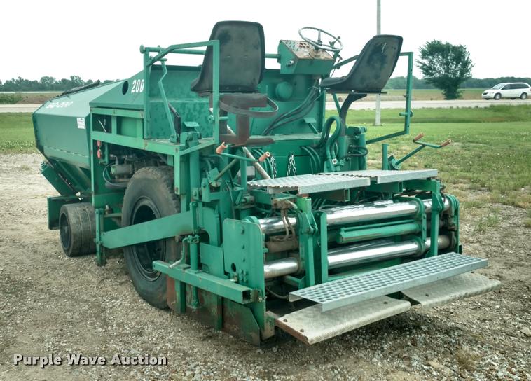 image for item DB0975 Barber Greene BG200 paver