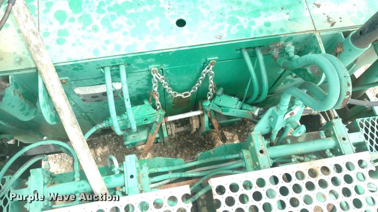 image for item DB0975 Barber Greene BG200 paver