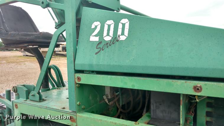 image for item DB0975 Barber Greene BG200 paver