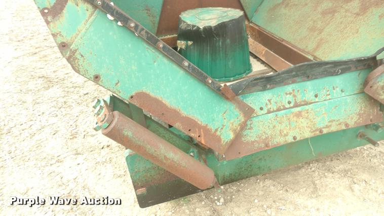 image for item DB0975 Barber Greene BG200 paver