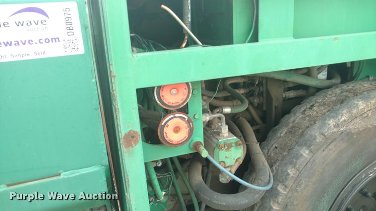 image for item DB0975 Barber Greene BG200 paver