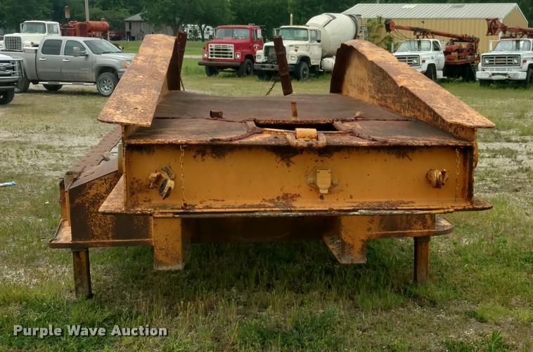 image for item DB0976 1948 Rogers equipment trailer