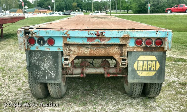 image for item DB0978 1956 Dorsey DGT-18 float deck trailer