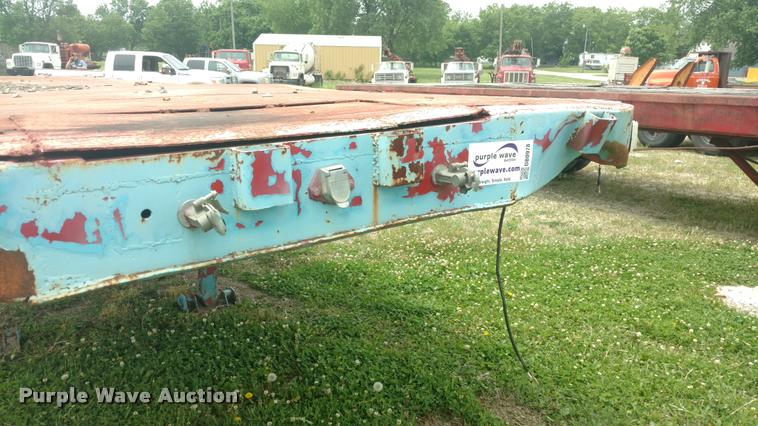 image for item DB0978 1956 Dorsey DGT-18 float deck trailer