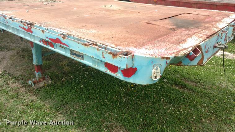 image for item DB0978 1956 Dorsey DGT-18 float deck trailer