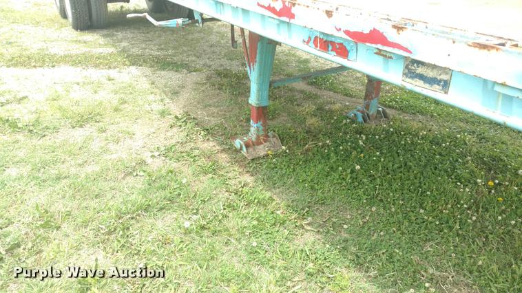 image for item DB0978 1956 Dorsey DGT-18 float deck trailer