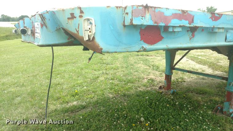 image for item DB0978 1956 Dorsey DGT-18 float deck trailer