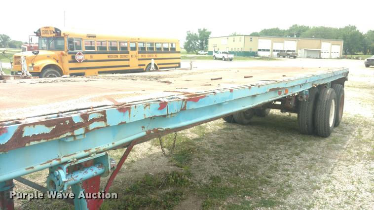 image for item DB0978 1956 Dorsey DGT-18 float deck trailer