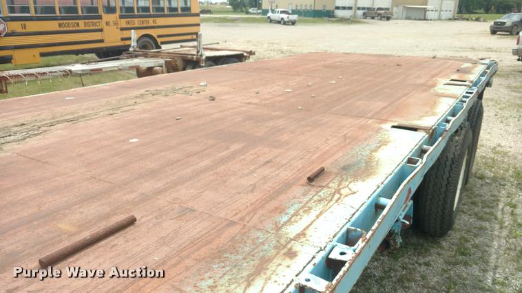 image for item DB0978 1956 Dorsey DGT-18 float deck trailer