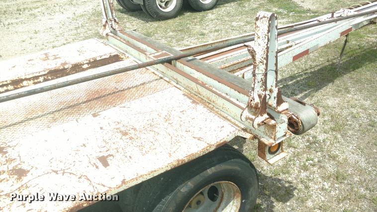 image for item DB0979 1995 Kiefer pole trailer