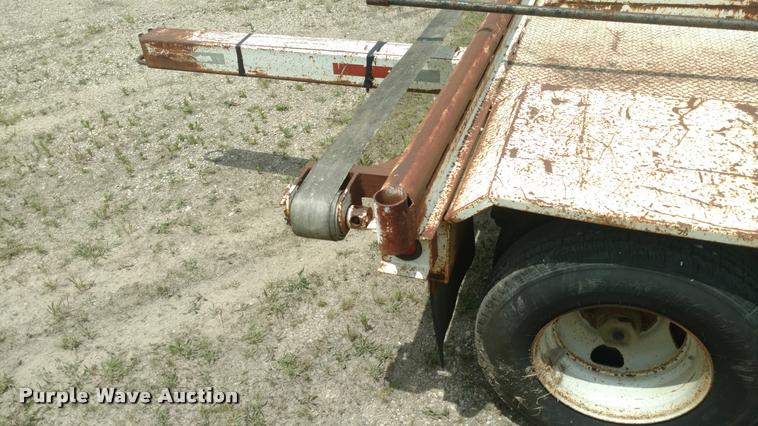 image for item DB0979 1995 Kiefer pole trailer