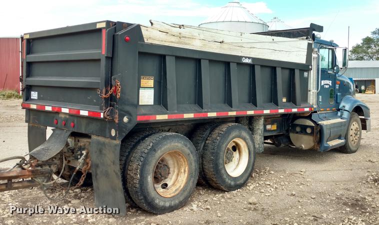 image for item DB0988 1994 International 9400 dump truck