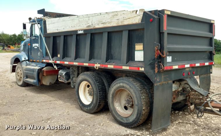 image for item DB0988 1994 International 9400 dump truck