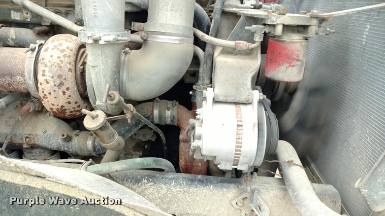image for item DB0988 1994 International 9400 dump truck