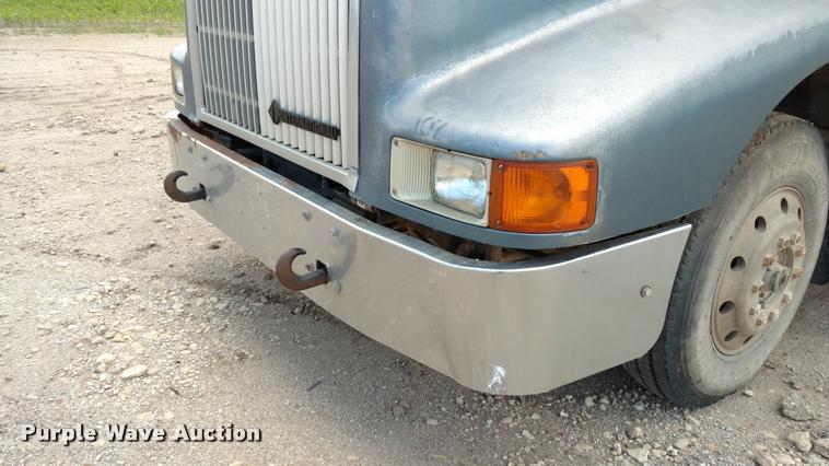 image for item DB0988 1994 International 9400 dump truck
