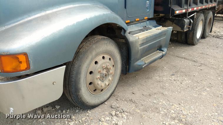 image for item DB0988 1994 International 9400 dump truck