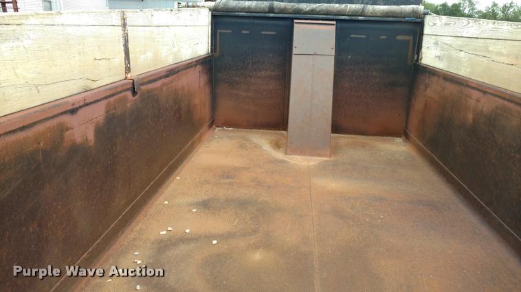image for item DB0988 1994 International 9400 dump truck
