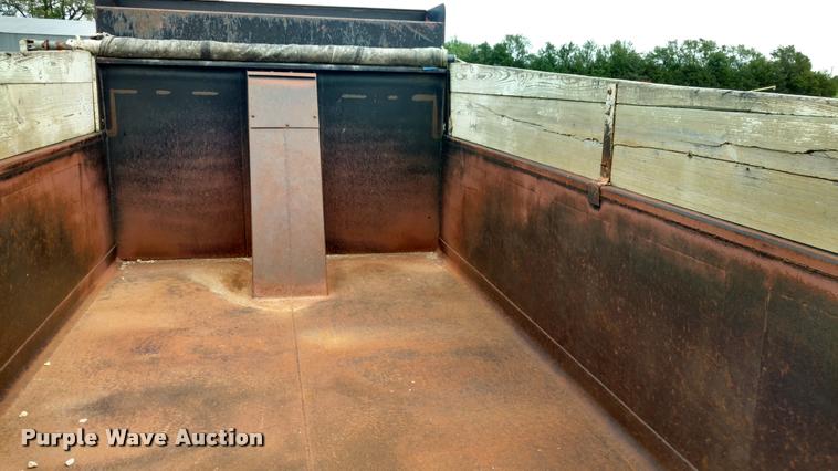 image for item DB0988 1994 International 9400 dump truck