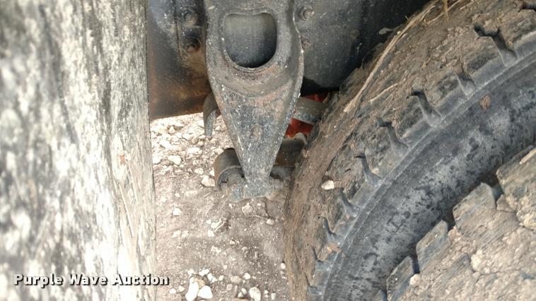image for item DB0988 1994 International 9400 dump truck