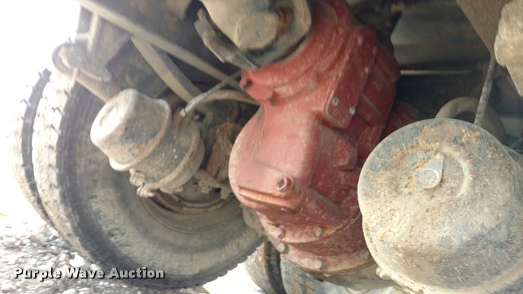 image for item DB0988 1994 International 9400 dump truck