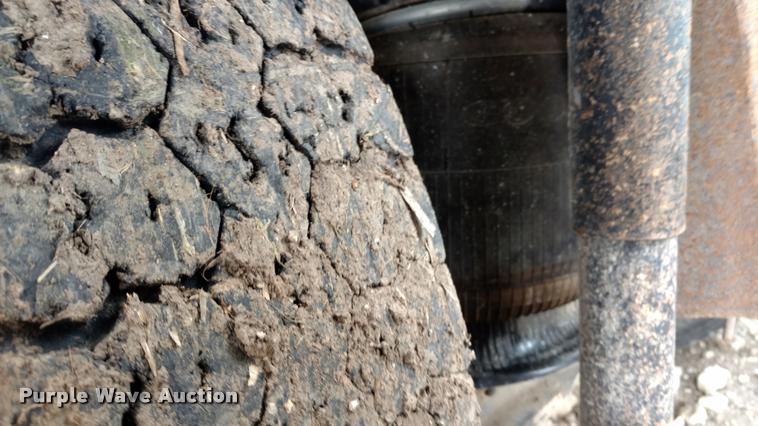 image for item DB0988 1994 International 9400 dump truck