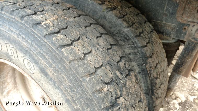 image for item DB0988 1994 International 9400 dump truck