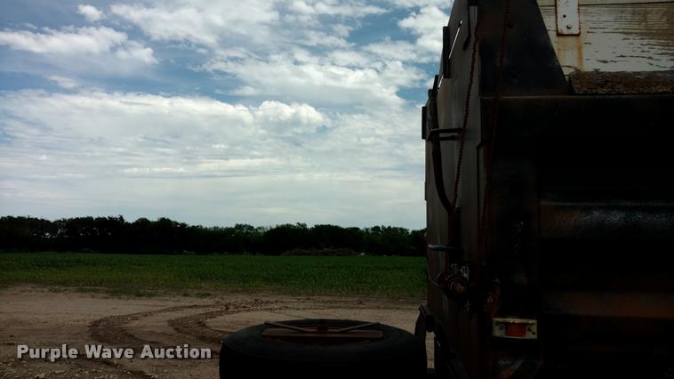 image for item DB0989 1998 Clement ZASTT1S end dump trailer