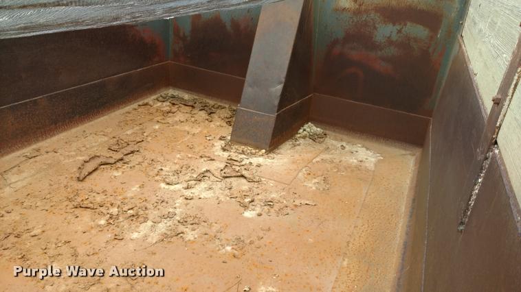 image for item DB0989 1998 Clement ZASTT1S end dump trailer