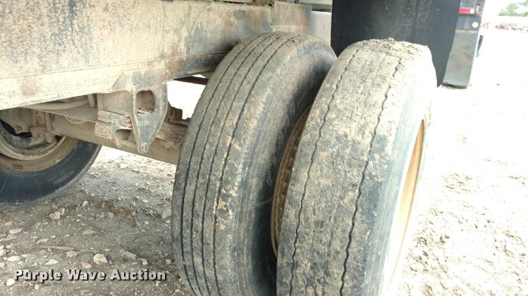 image for item DB0989 1998 Clement ZASTT1S end dump trailer