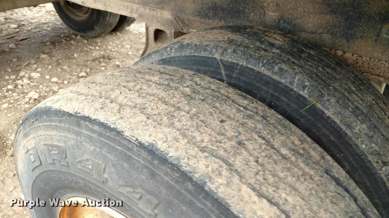 image for item DB0989 1998 Clement ZASTT1S end dump trailer