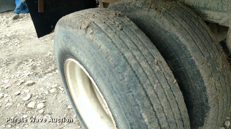 image for item DB0989 1998 Clement ZASTT1S end dump trailer