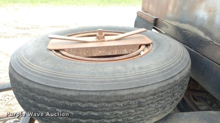 image for item DB0989 1998 Clement ZASTT1S end dump trailer