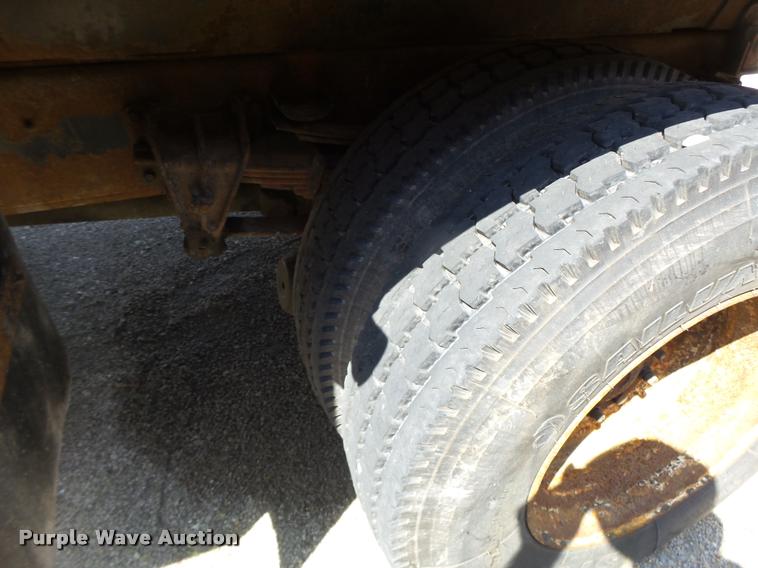 image for item DB1325 2002 International 4900 Crew Cab dump truck