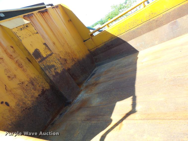 image for item DB1325 2002 International 4900 Crew Cab dump truck