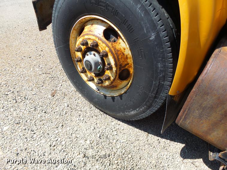 image for item DB1325 2002 International 4900 Crew Cab dump truck