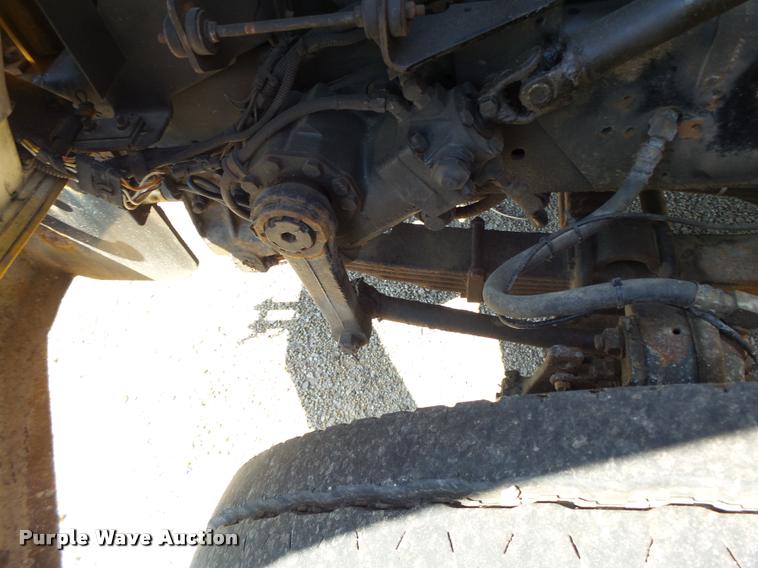 image for item DB1325 2002 International 4900 Crew Cab dump truck