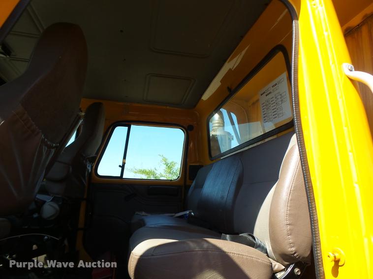 image for item DB1325 2002 International 4900 Crew Cab dump truck