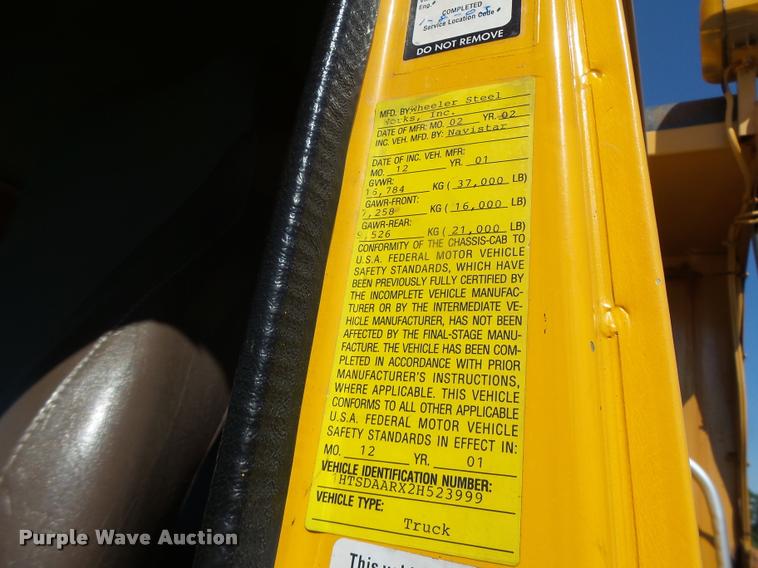 image for item DB1325 2002 International 4900 Crew Cab dump truck