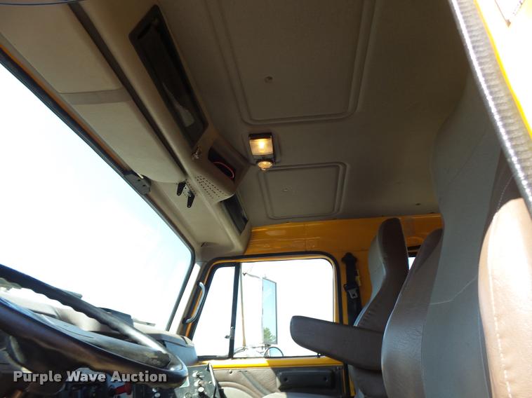 image for item DB1325 2002 International 4900 Crew Cab dump truck