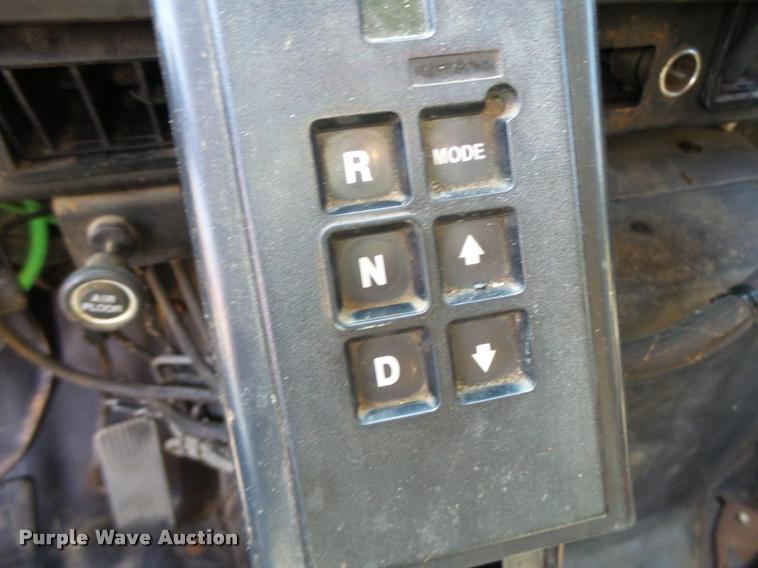 image for item DB1325 2002 International 4900 Crew Cab dump truck